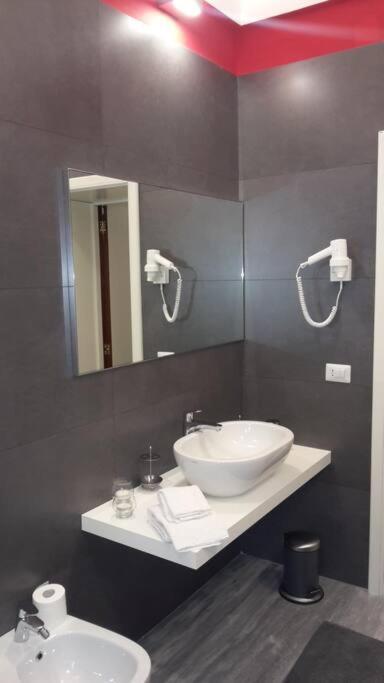סלרנו B&B Domus Garibaldi מראה חיצוני תמונה