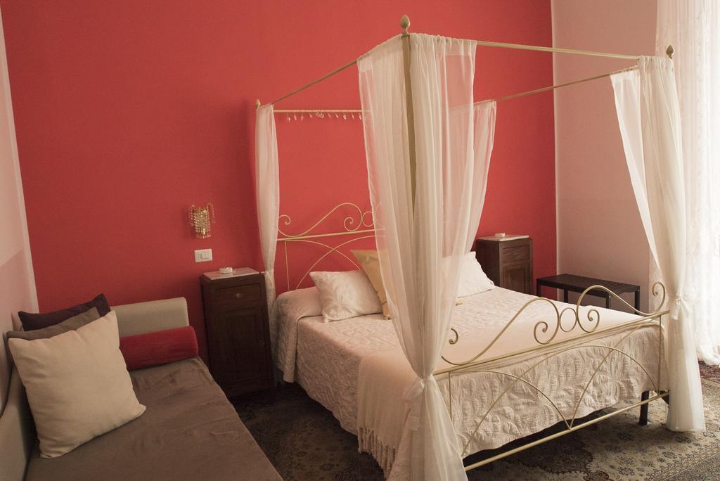 סלרנו B&B Domus Garibaldi מראה חיצוני תמונה