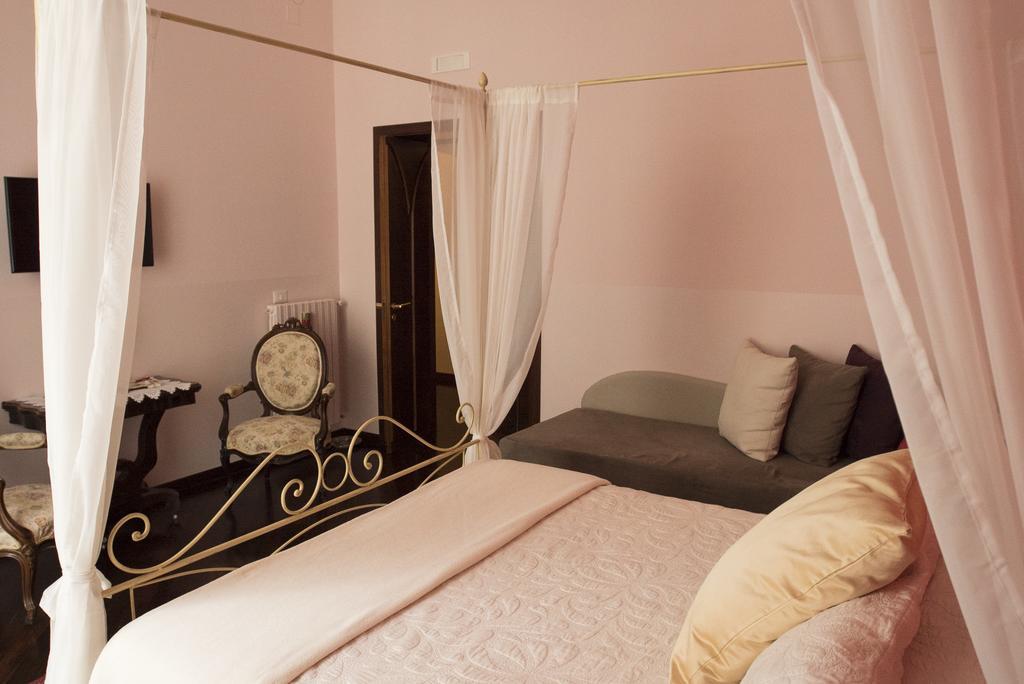 סלרנו B&B Domus Garibaldi מראה חיצוני תמונה