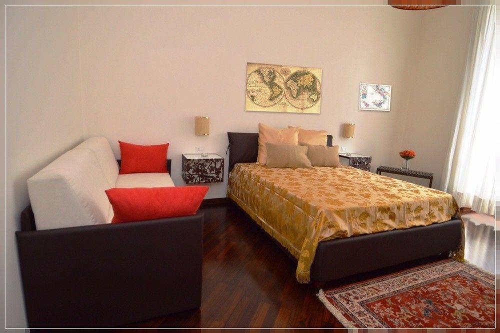סלרנו B&B Domus Garibaldi מראה חיצוני תמונה